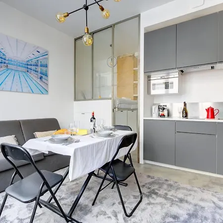 Bluestay 150 - A * Paris