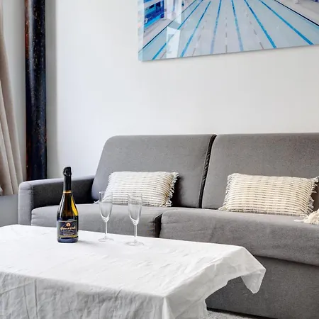 Bluestay 150 - A Apartment *